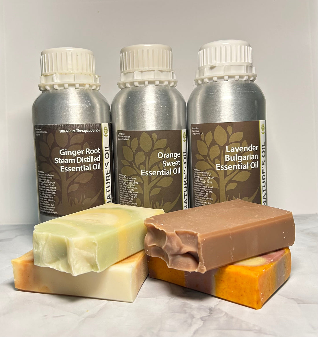 Essential Oils vs. Fragrance Oils